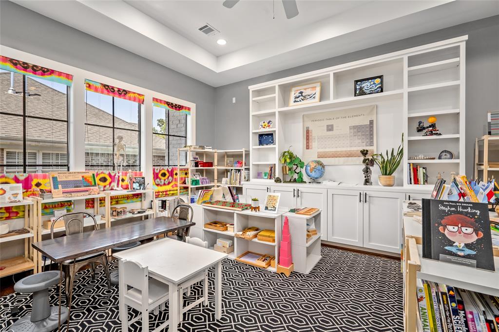 2519 Swift Boulevard