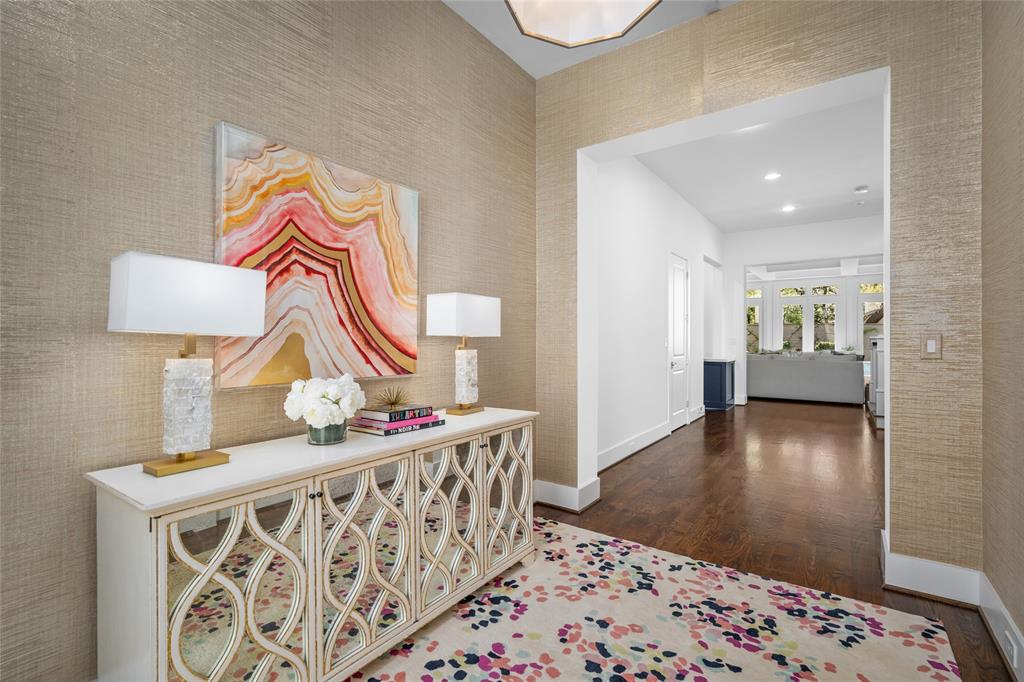 2519 Swift Boulevard