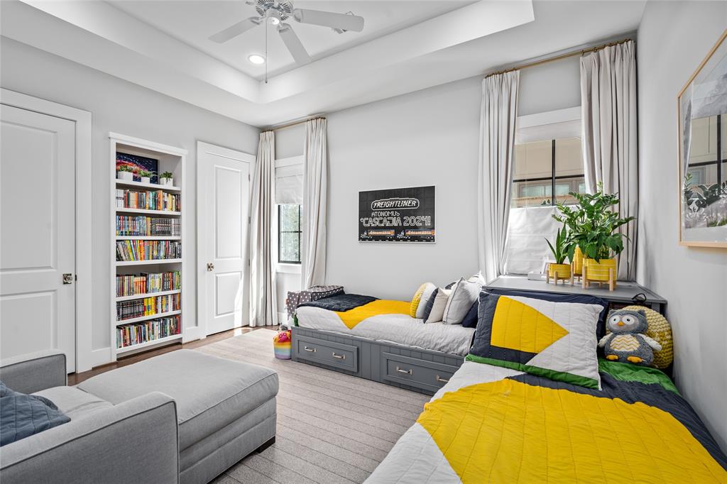 2519 Swift Boulevard