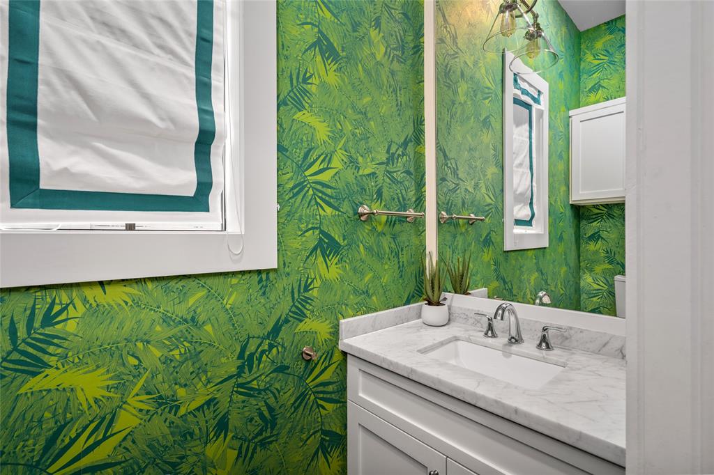 2519 Swift Boulevard