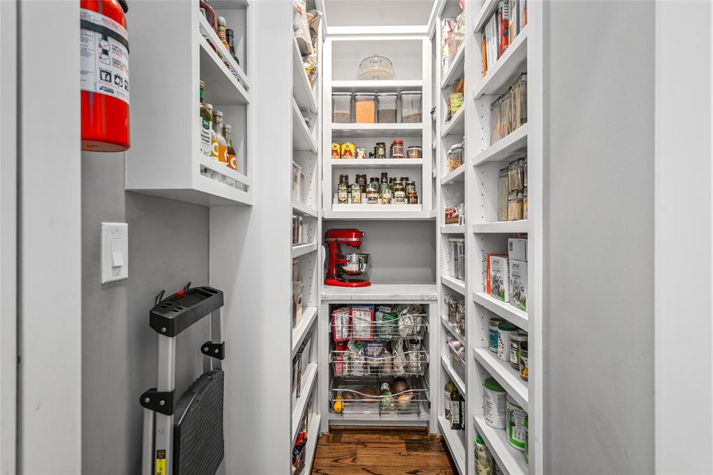 2519 Swift Boulevard