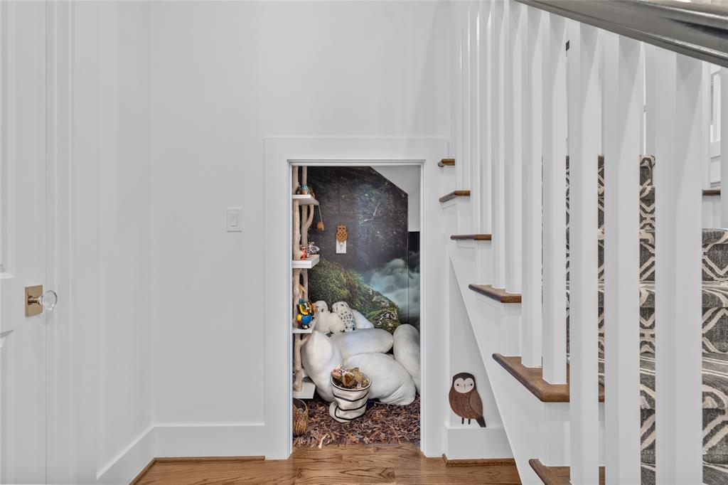 2519 Swift Boulevard