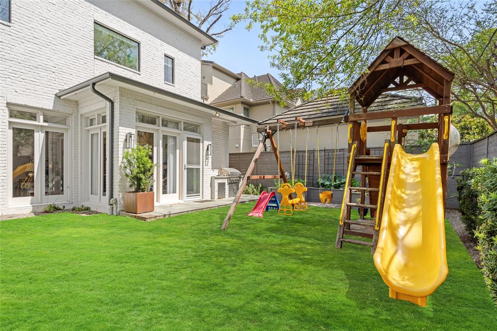 2519 Swift Boulevard