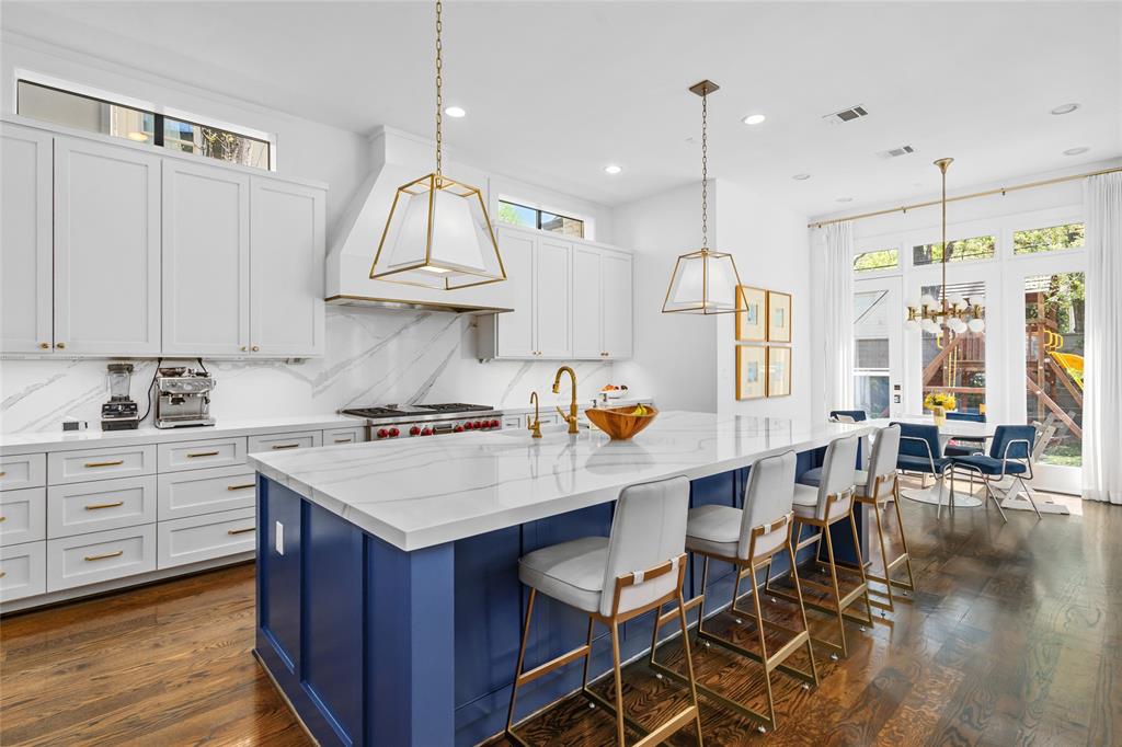 2519 Swift Boulevard