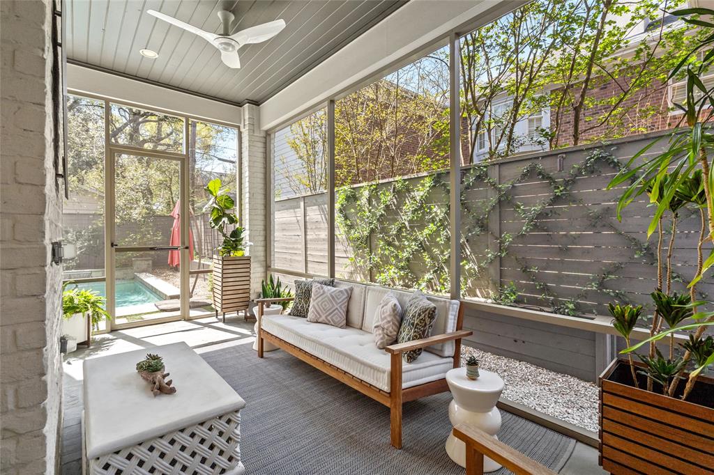 2519 Swift Boulevard