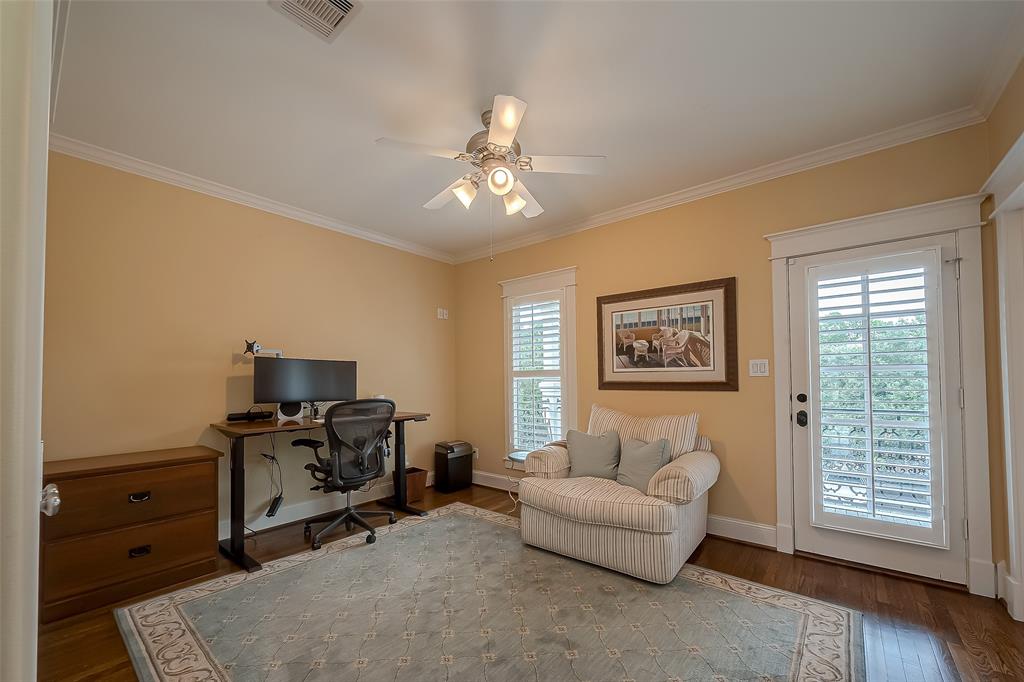 528 W 23rd Street