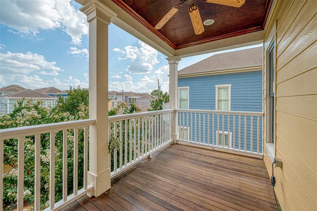 528 W 23rd Street
