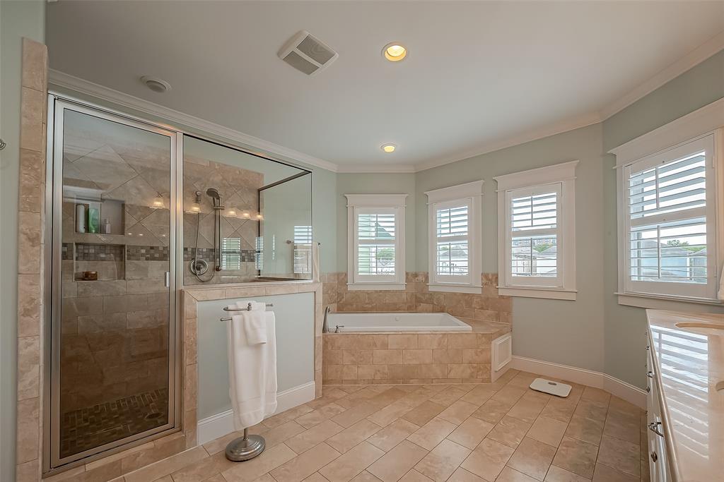 528 W 23rd Street