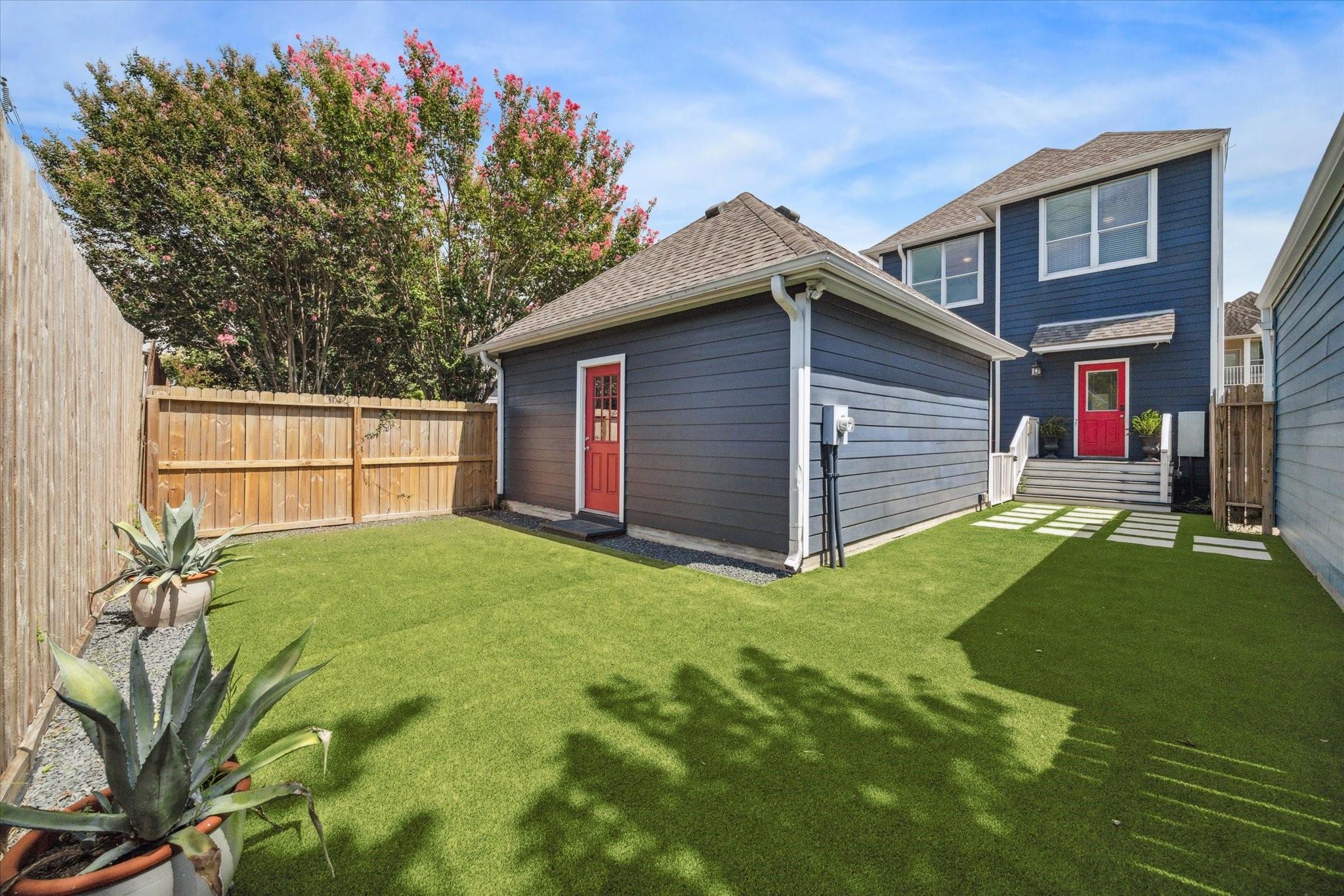 818 Garden Trace Lane