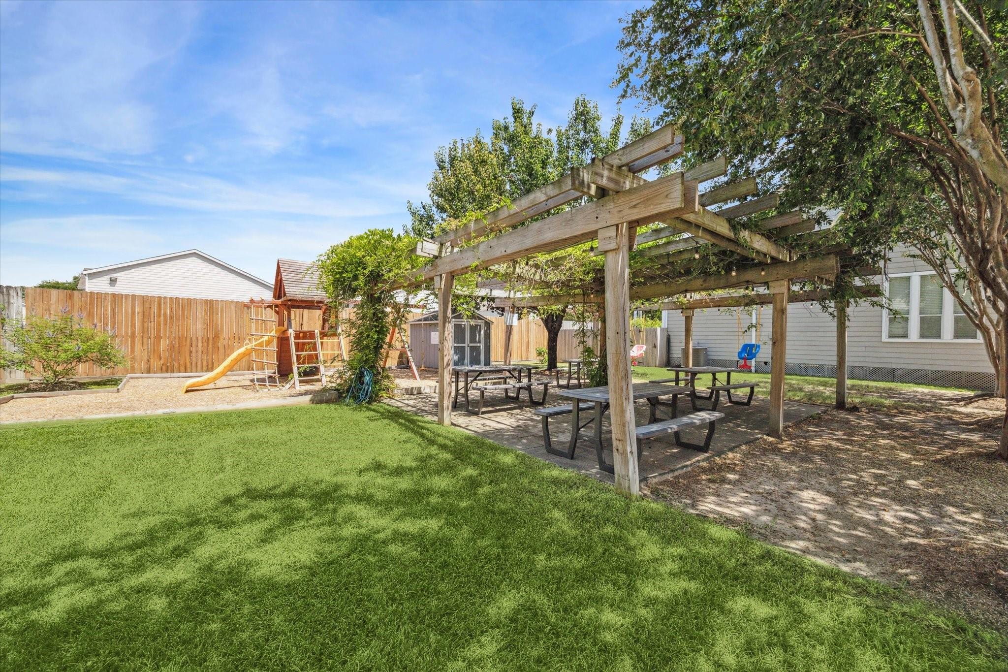 818 Garden Trace Lane