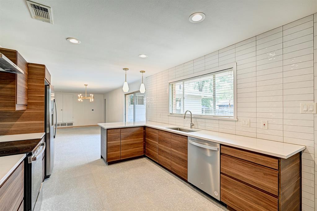 9771 Westview Drive