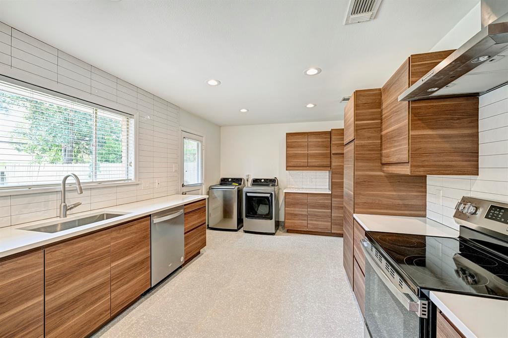9771 Westview Drive