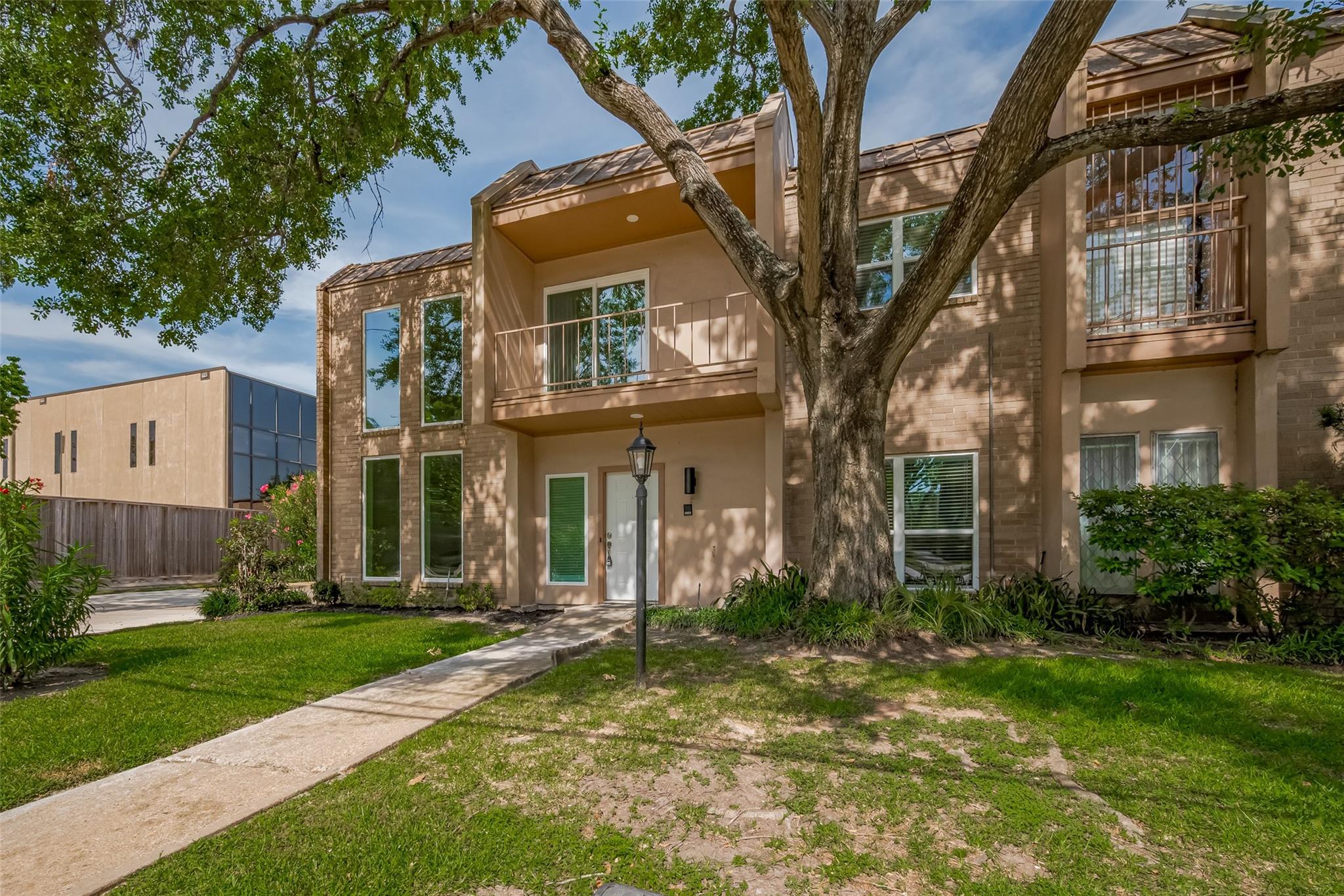 1115 Augusta Drive # 2