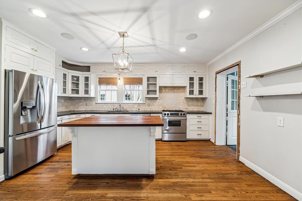 2722 Pemberton Drive