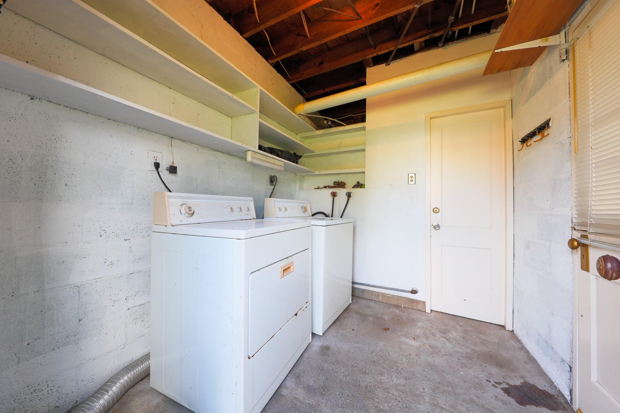 1410 Herkimer Street Unit: 1/2