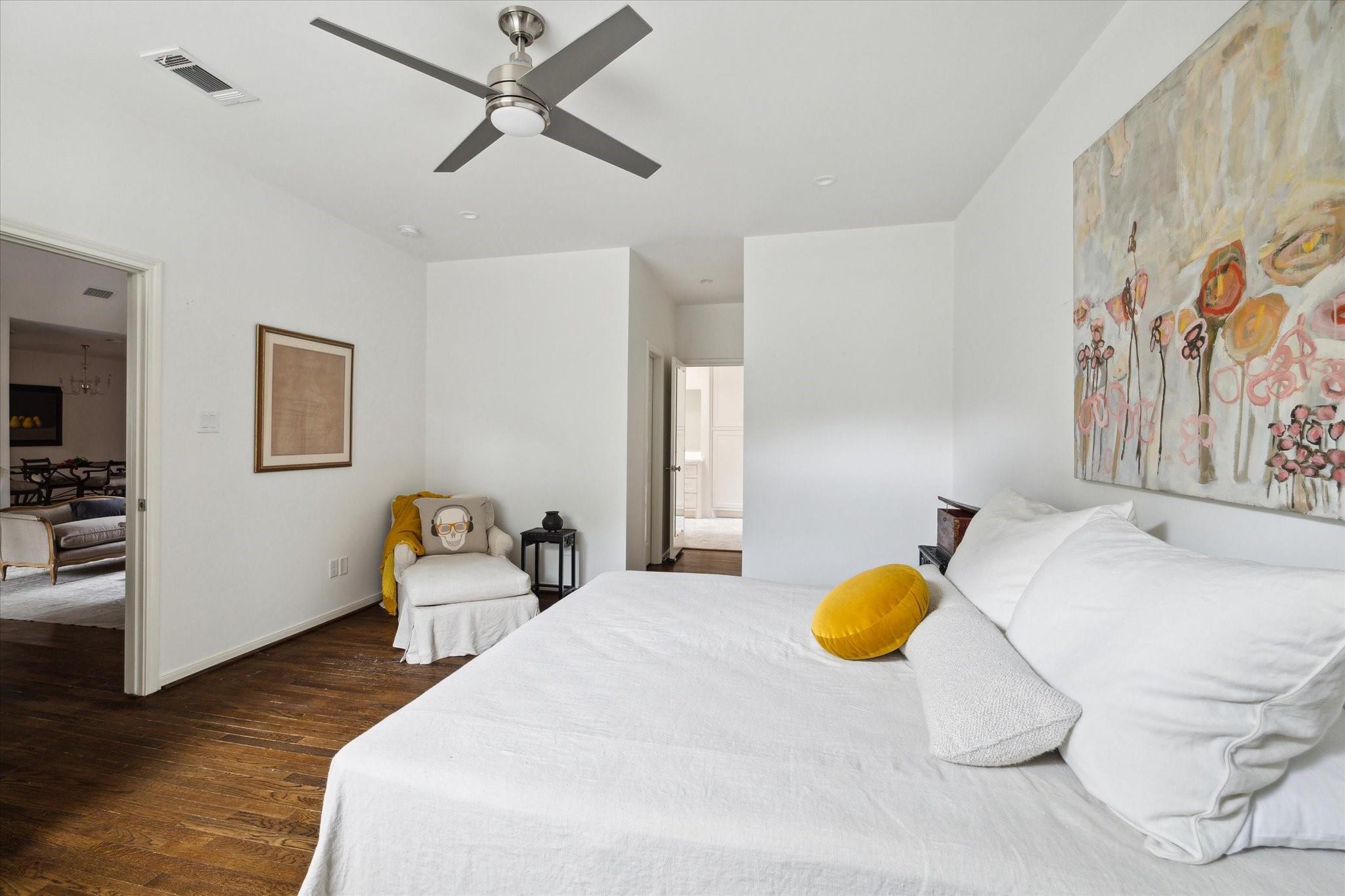 2417 Blue Bonnet Boulevard