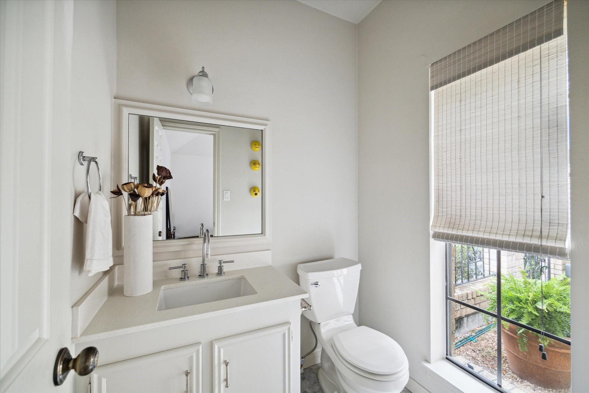 2417 Blue Bonnet Boulevard
