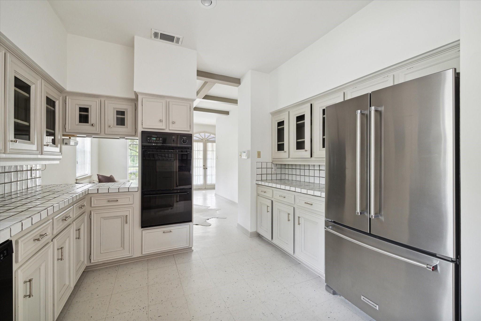 2417 Blue Bonnet Boulevard