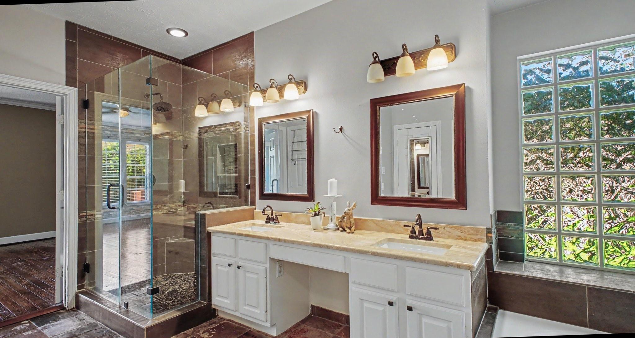 2906 Bay Isle Court