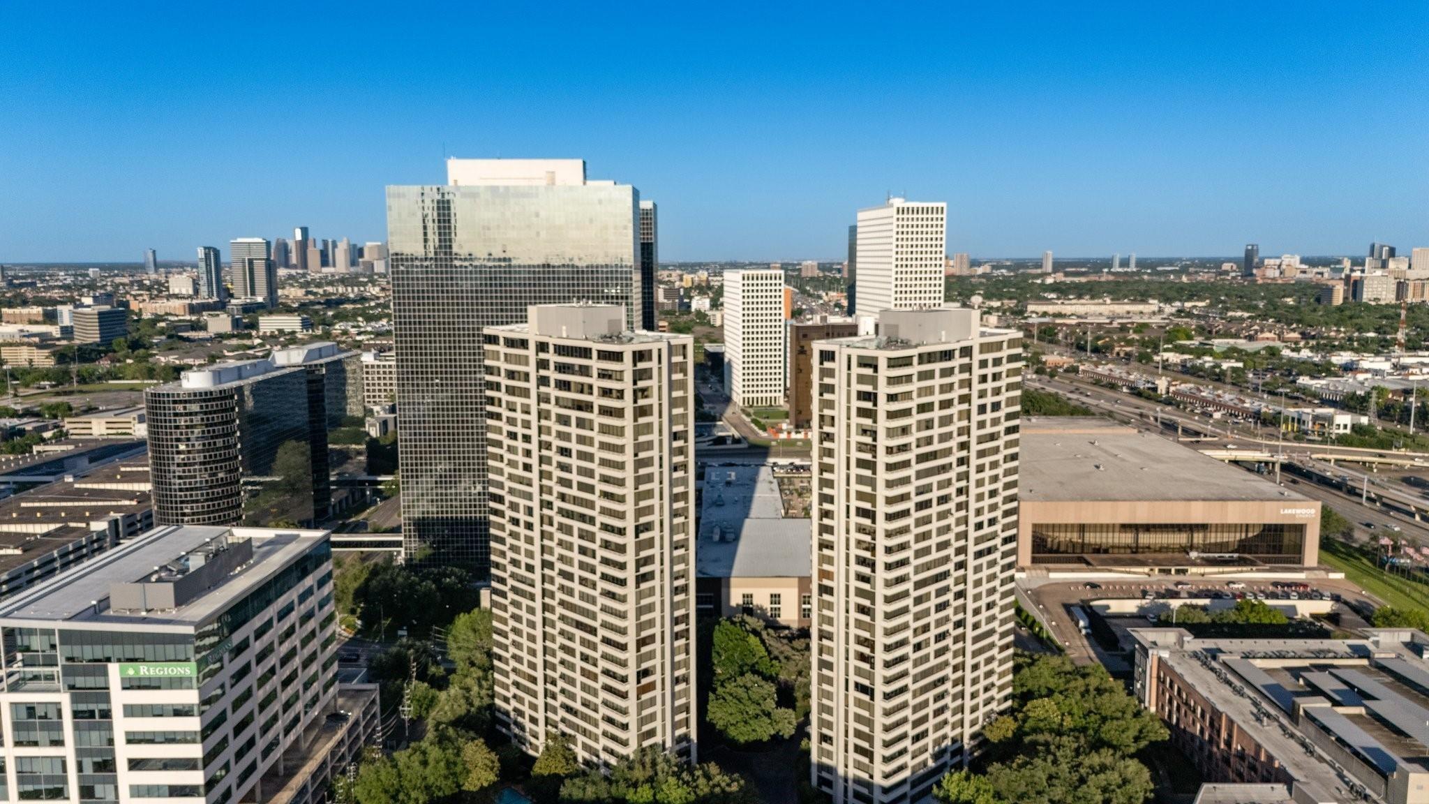 15 Greenway Plaza # 8G