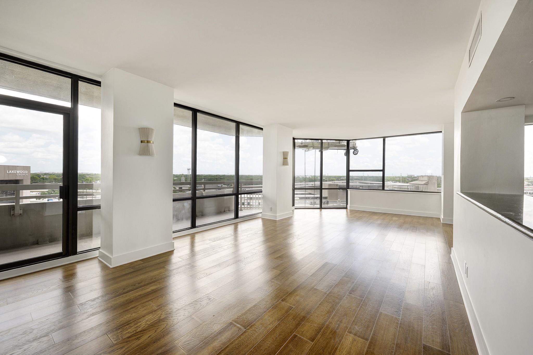15 Greenway Plaza # 8G