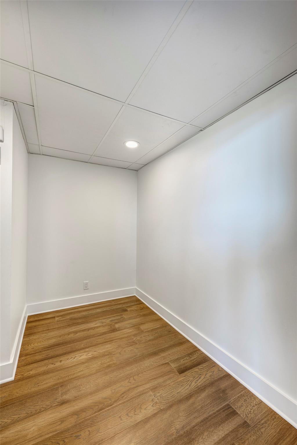 15 Greenway Plaza # 8G