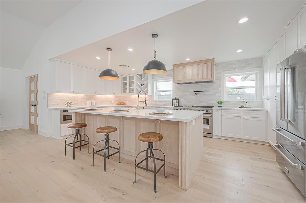 6254 Locke Lane