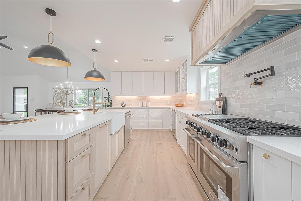 6254 Locke Lane