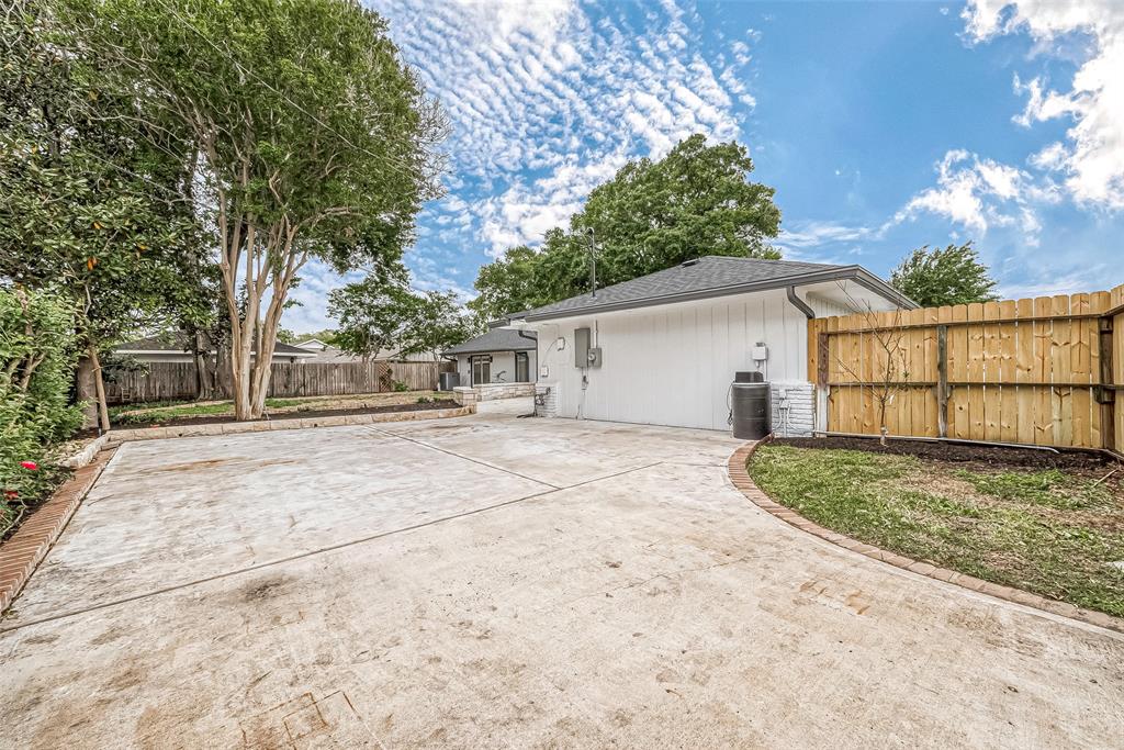 6254 Locke Lane