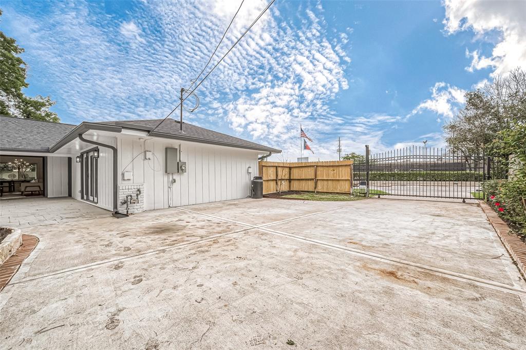 6254 Locke Lane