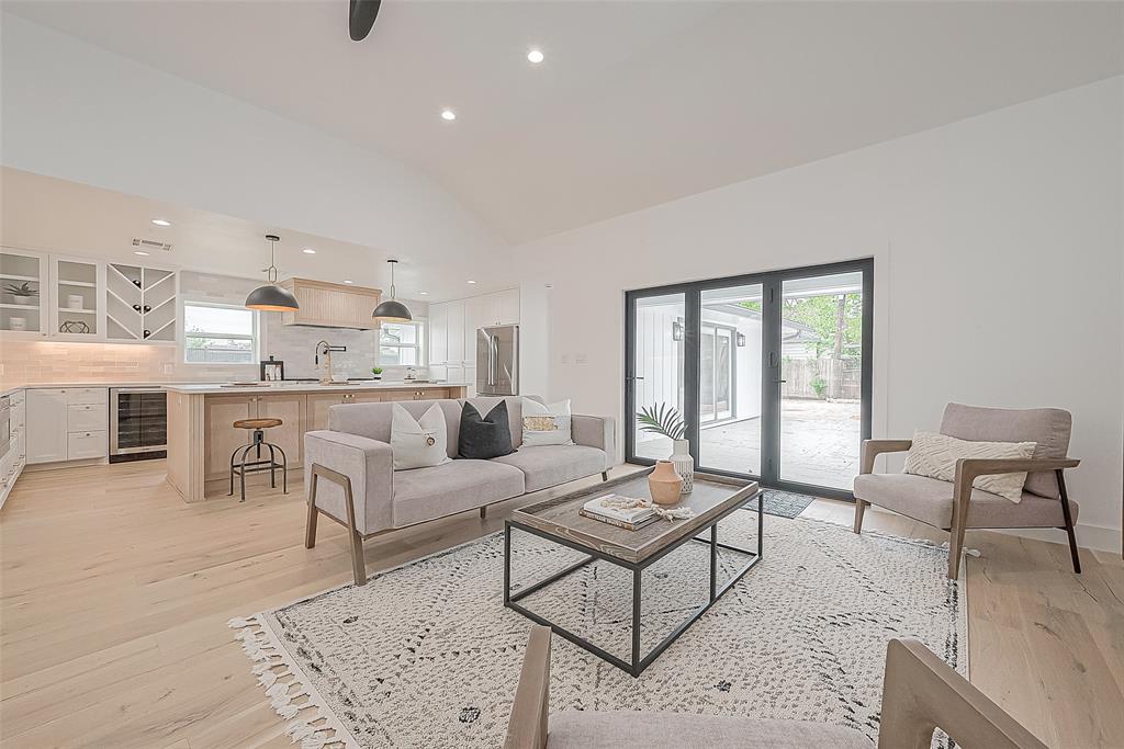 6254 Locke Lane