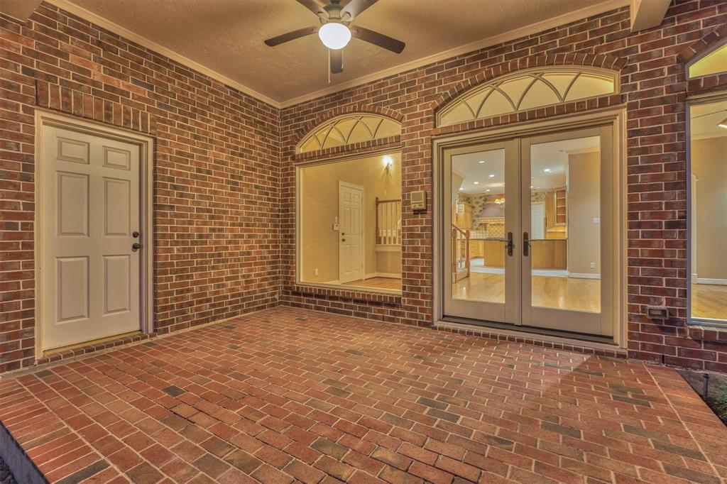 8806 Heather Circle