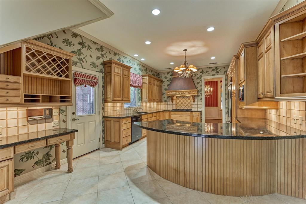 8806 Heather Circle