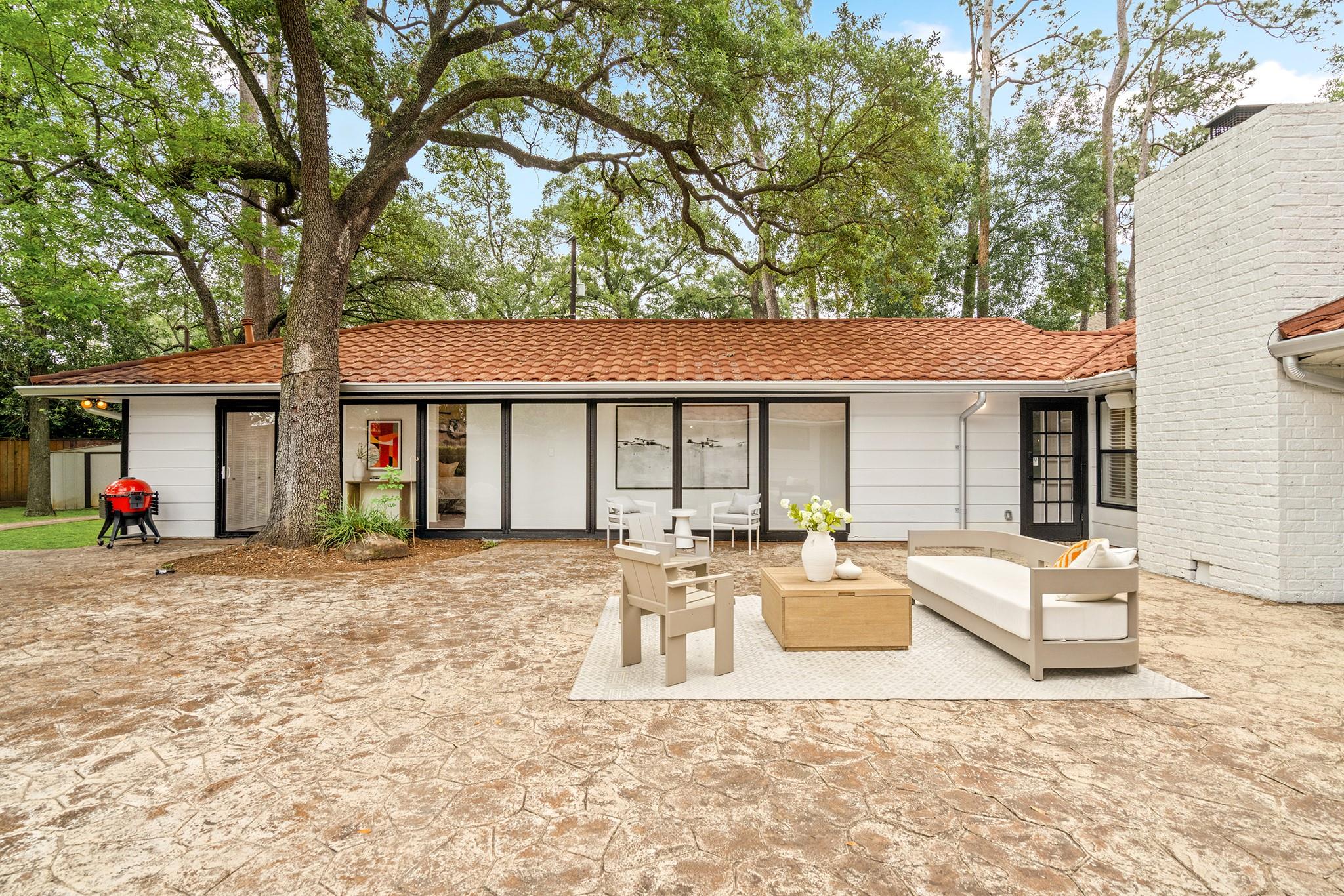 938 Magdalene Drive