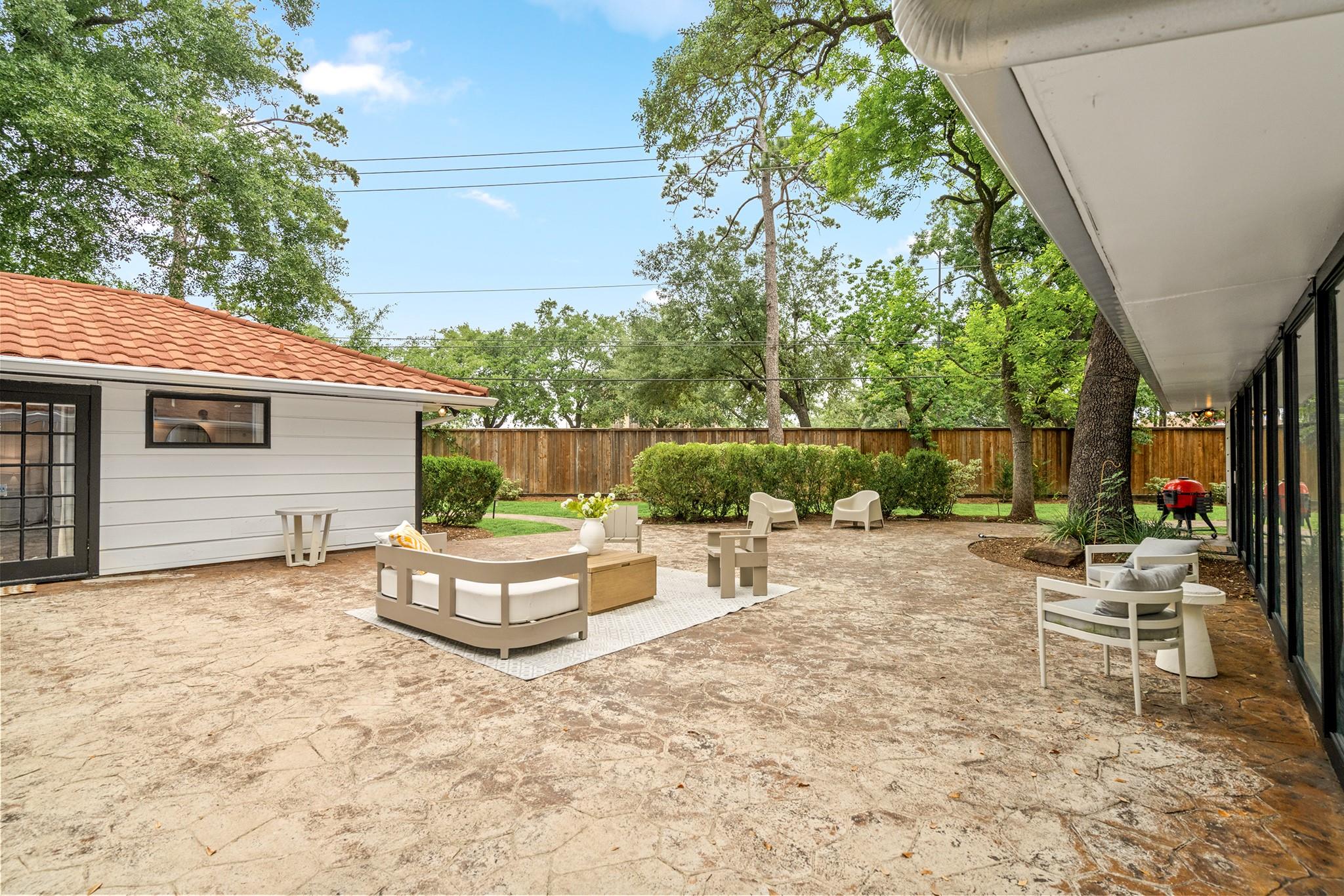 938 Magdalene Drive