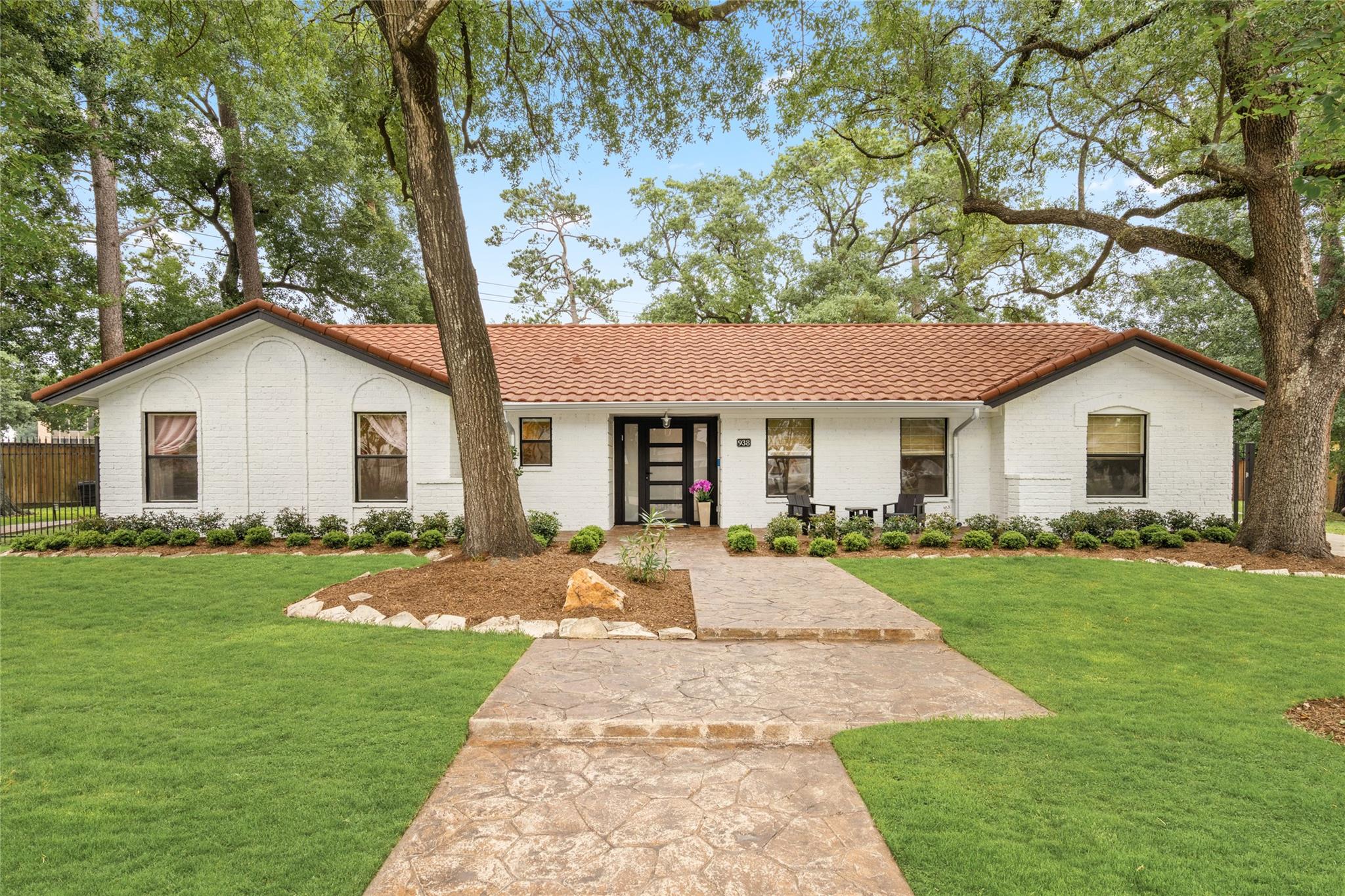 938 Magdalene Drive