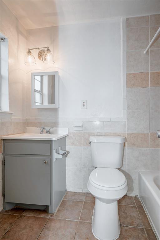 115 Aurora Street # 4