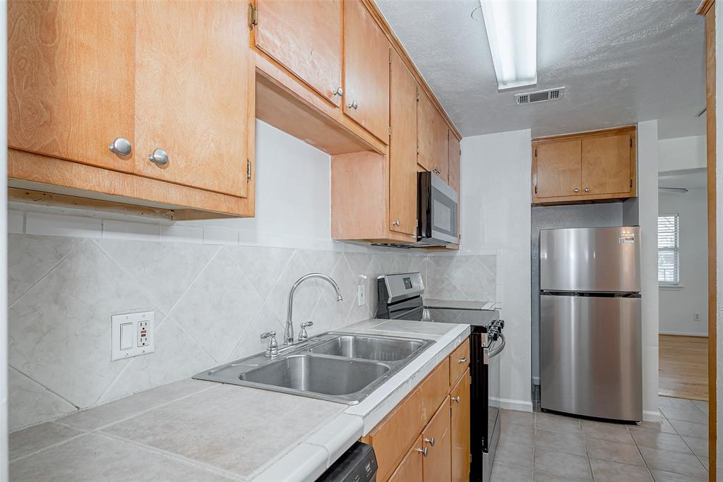 115 Aurora Street # 4