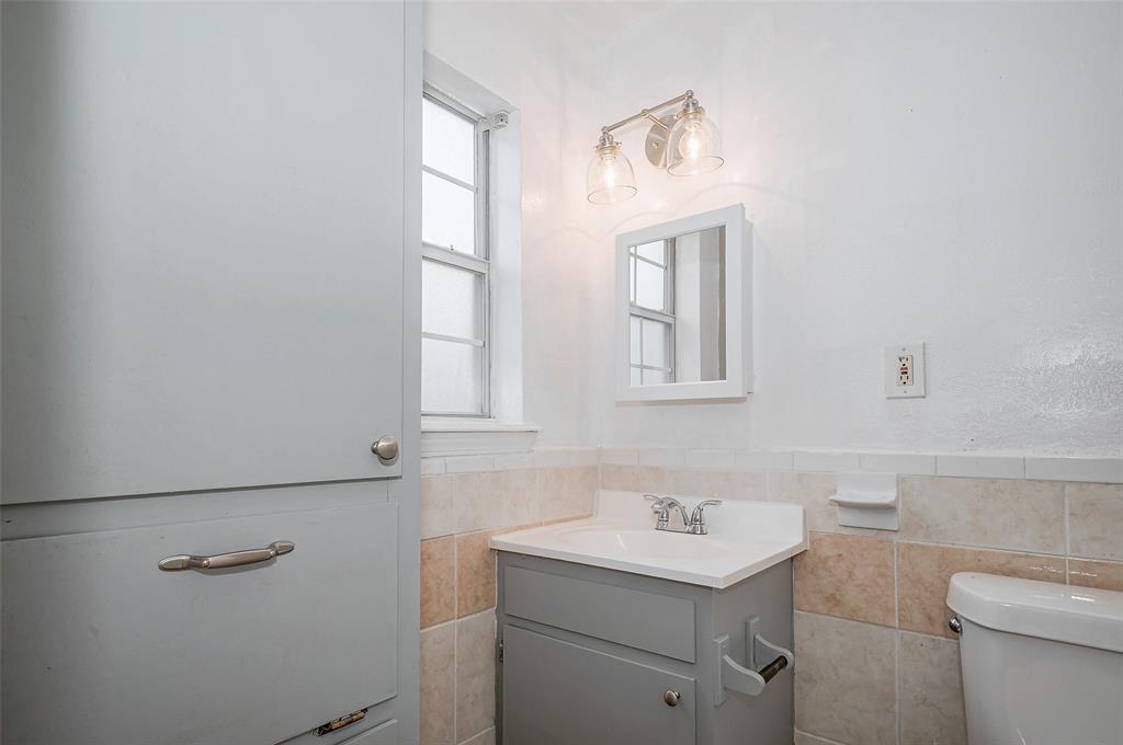 115 Aurora Street # 4