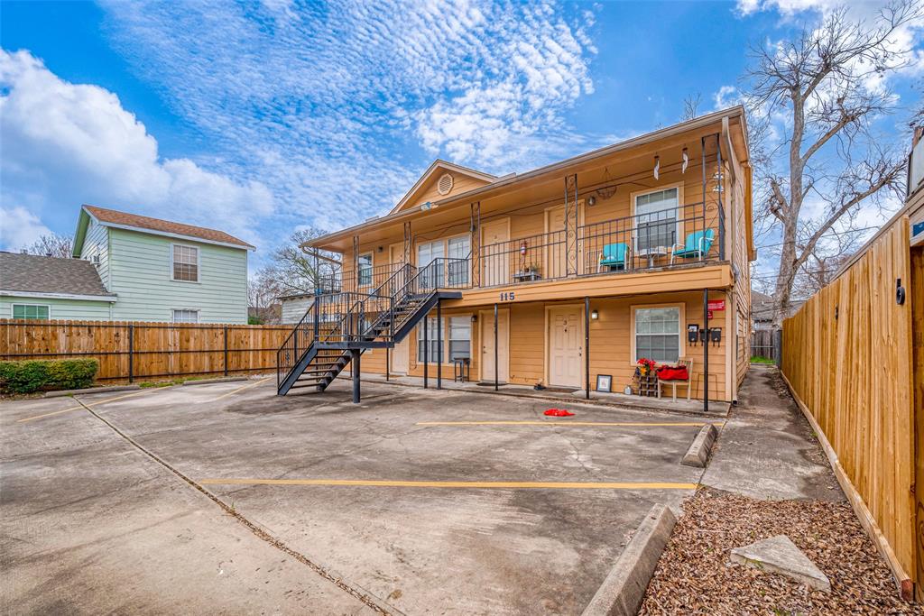 115 Aurora Street # 4
