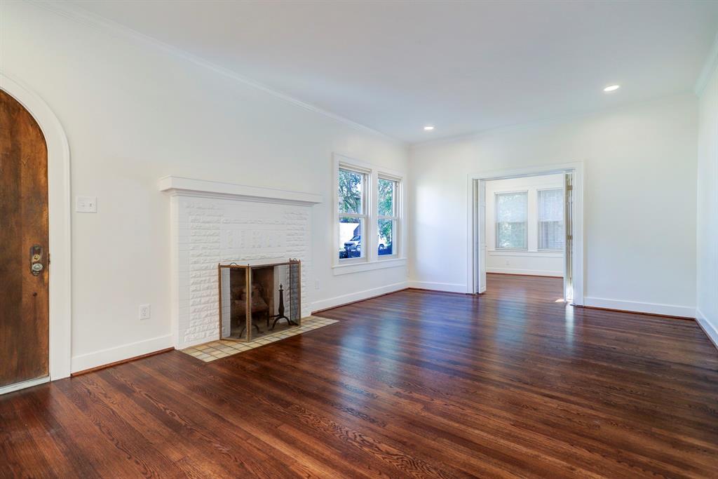 2114 Westgate Drive