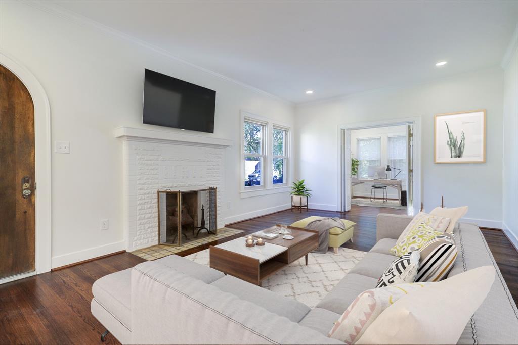 2114 Westgate Drive