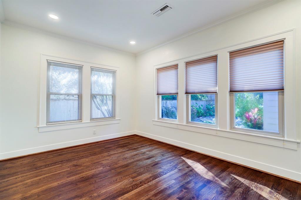 2114 Westgate Drive