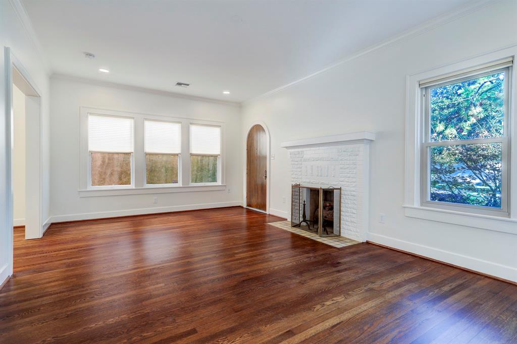 2114 Westgate Drive