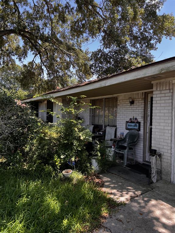 7114 Ridgeway Drive