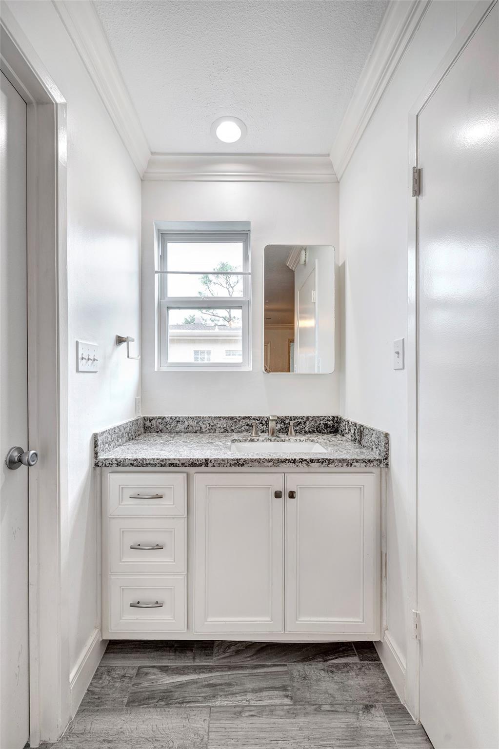 2323 Augusta Drive # 5