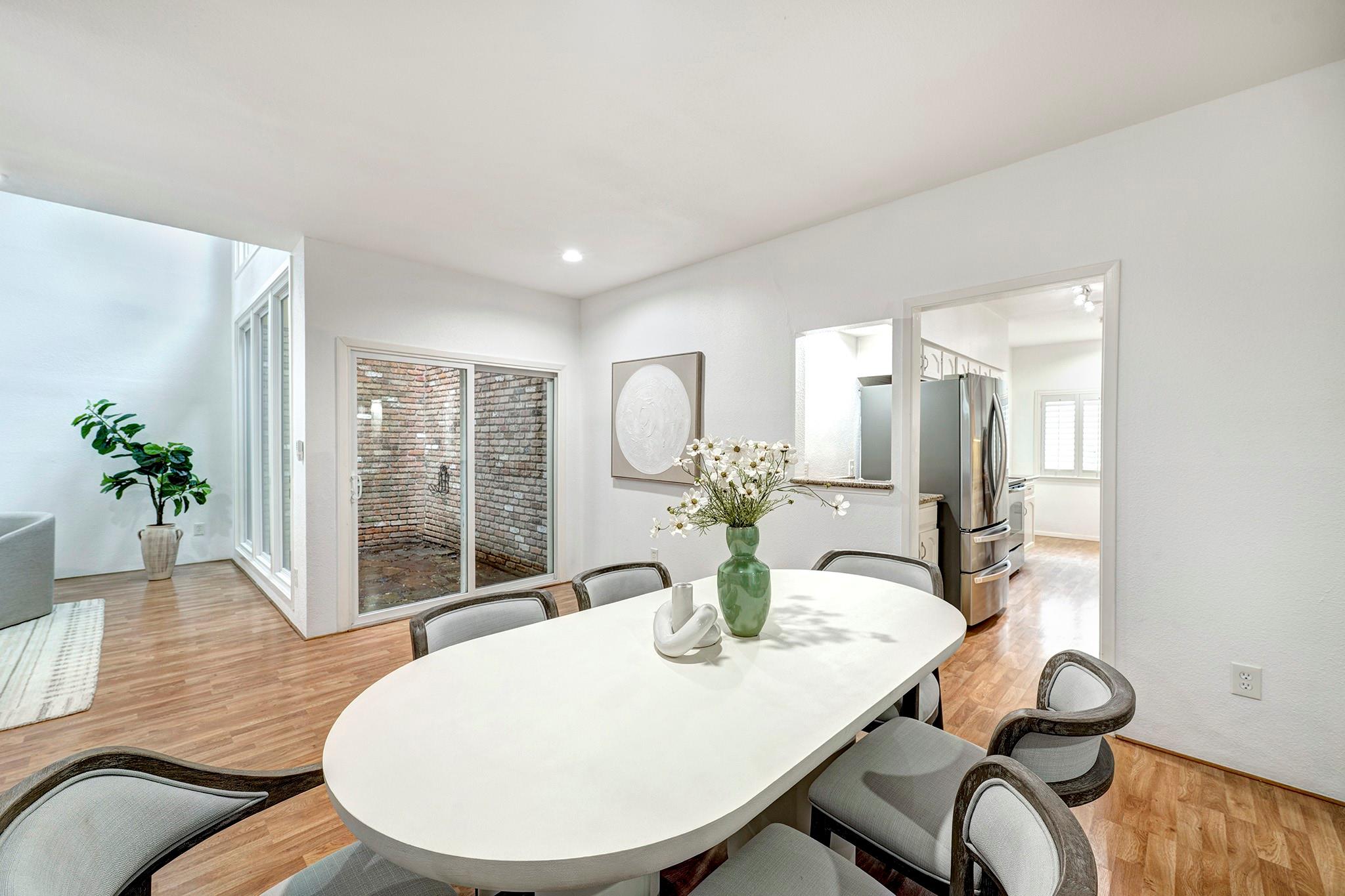 2323 Augusta Drive # 5