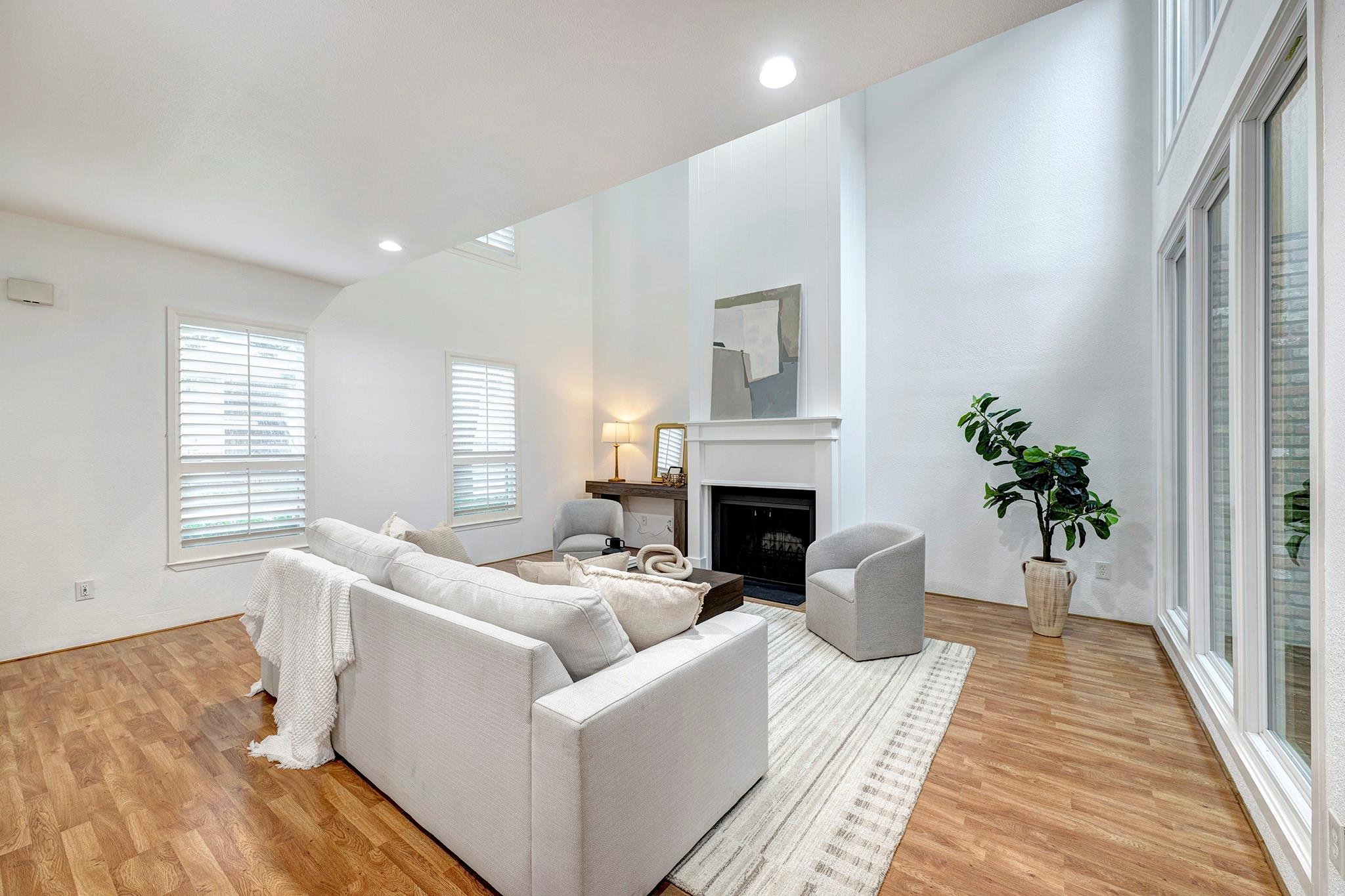 2323 Augusta Drive # 5