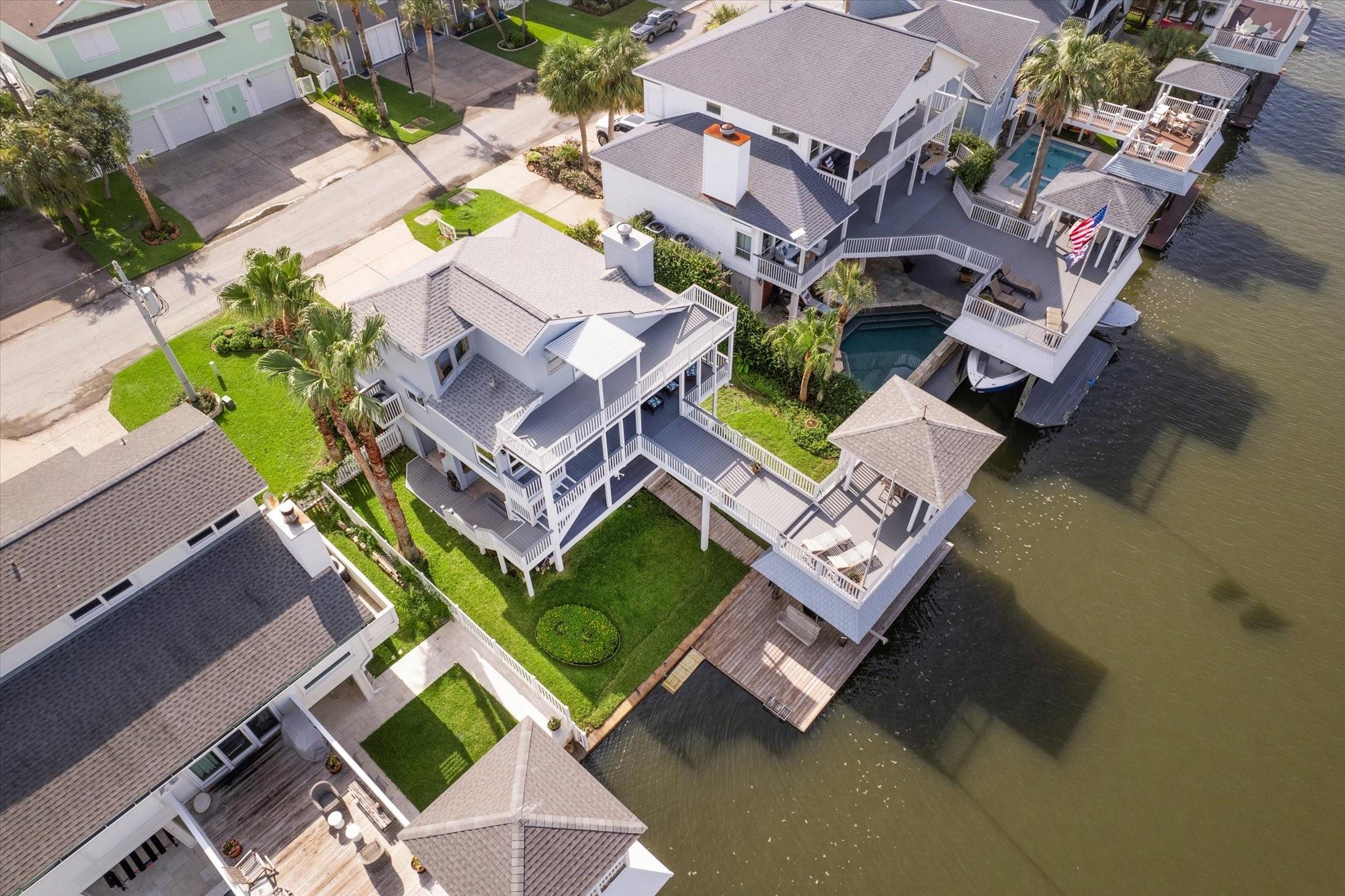 3411 Petite Circle