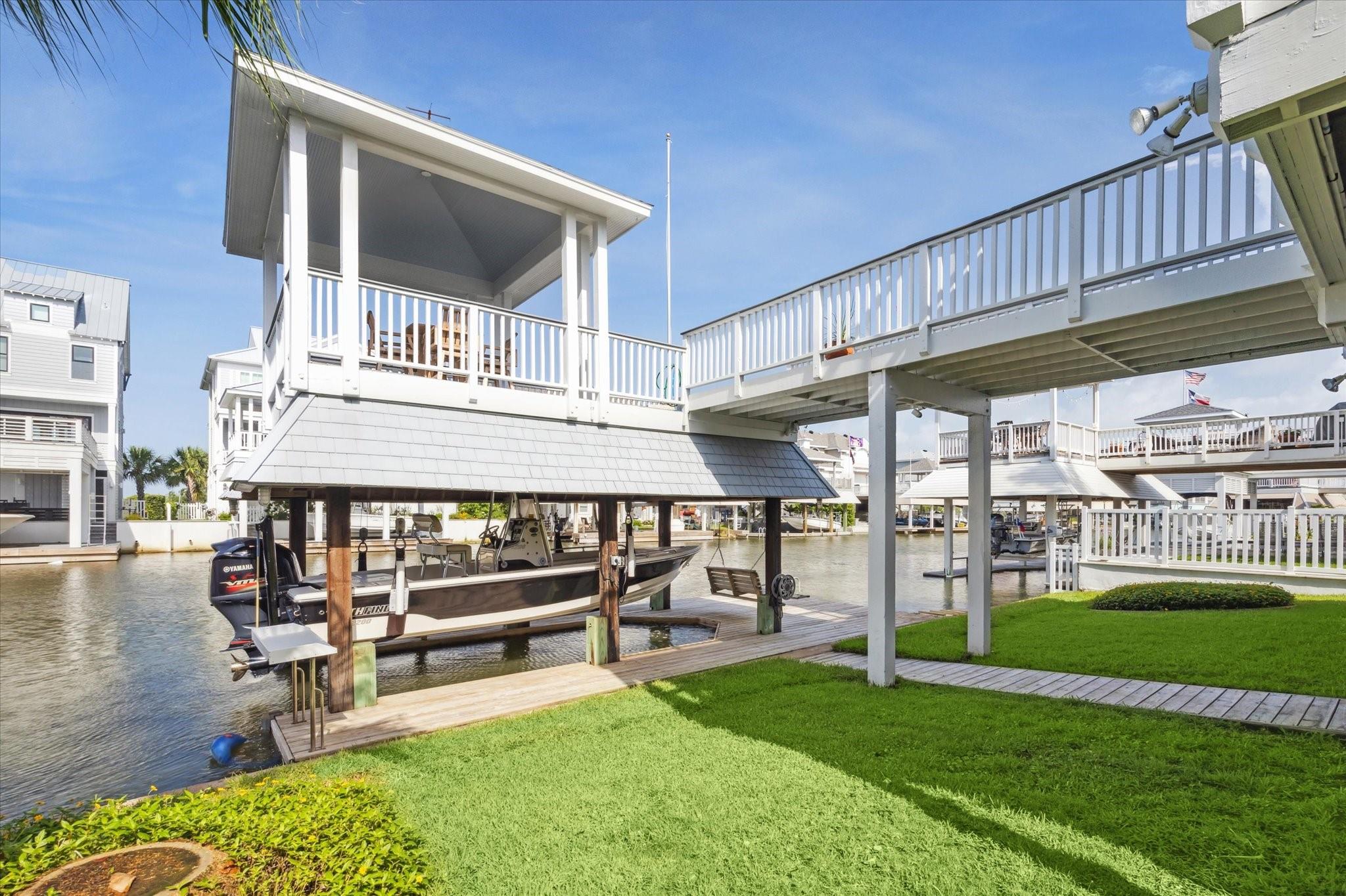 3411 Petite Circle